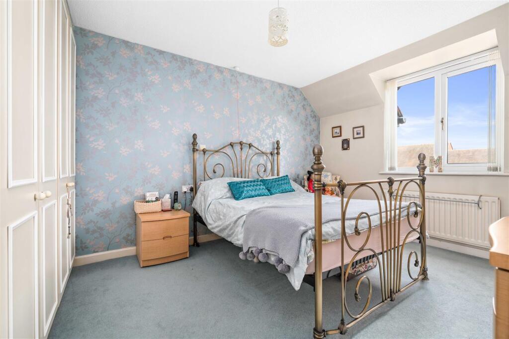 Additional image 9 of Yew Tree Gardens, Henley-In-Arden