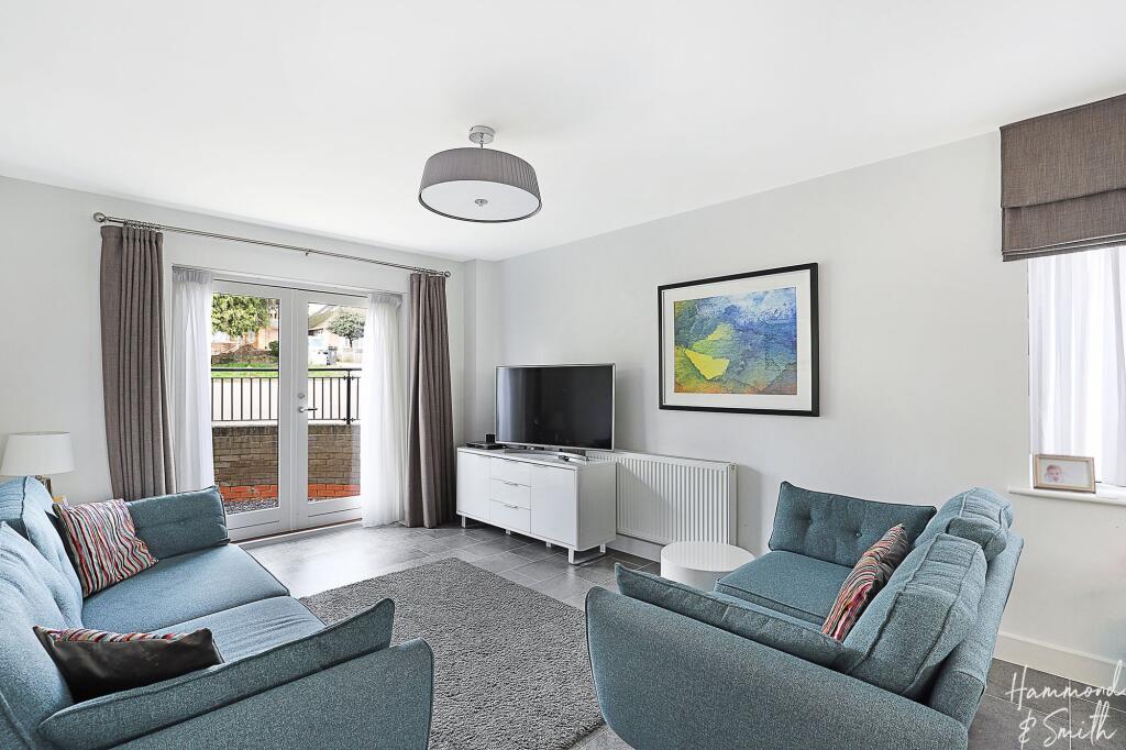 Apartment in Chelmsford - View 3