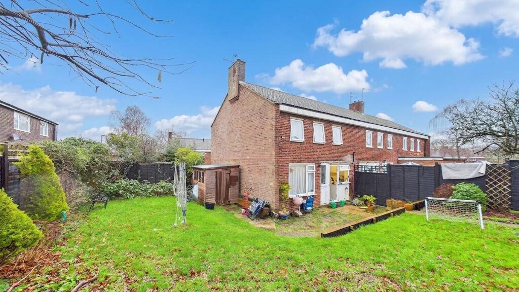 Lark Rise, Hatfield, AL10