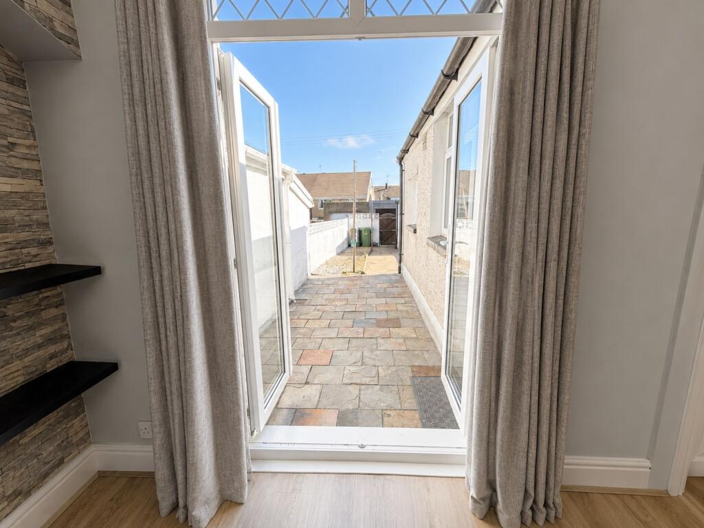 House in Maesycwmmer, Caerphilly - View 5
