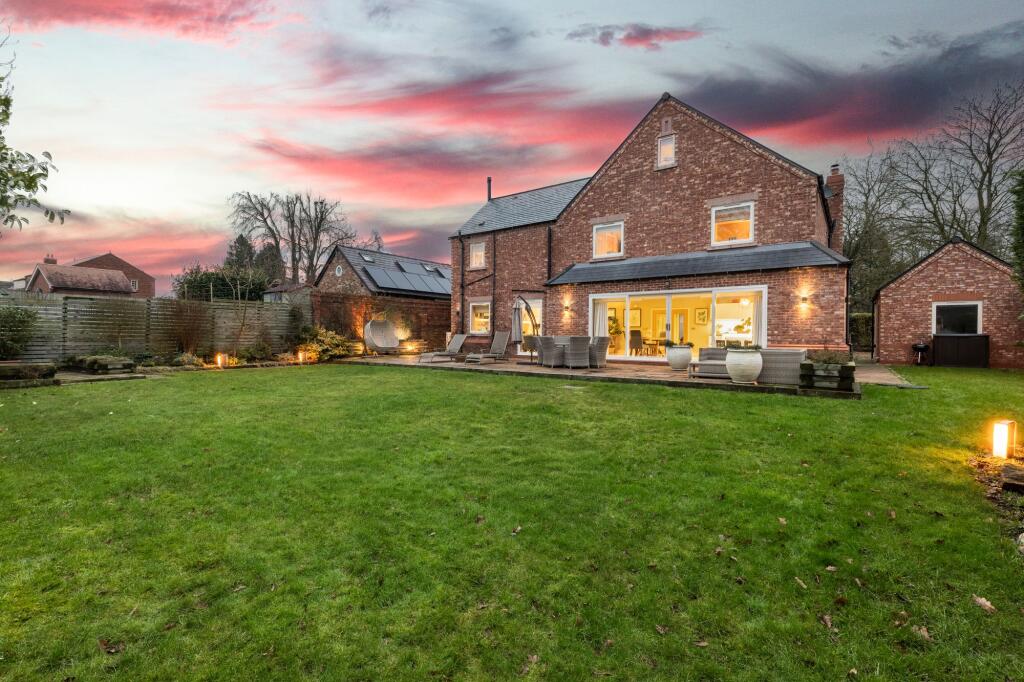 The Willows, Huxley Lane, Tiverton, CW6 photo 3