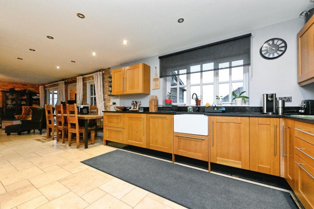 Gadds Lane, Wisbech, PE13 photo 4