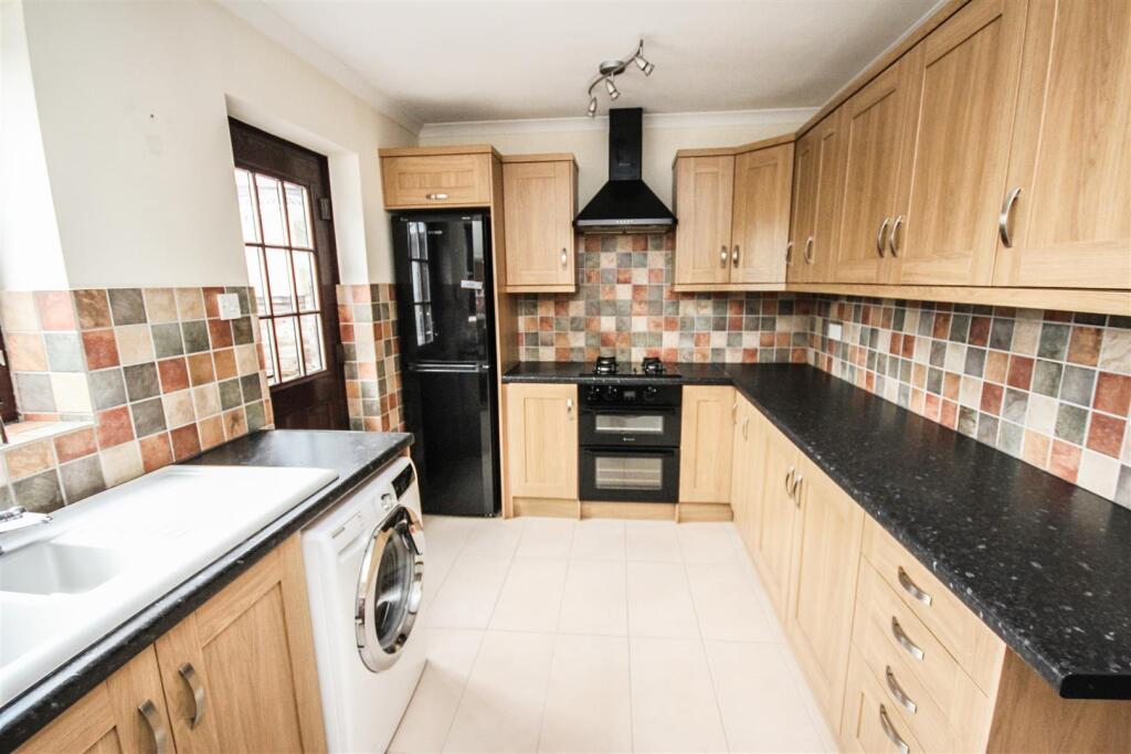 NN8 Brickhill Road, Wellingborough photo 4