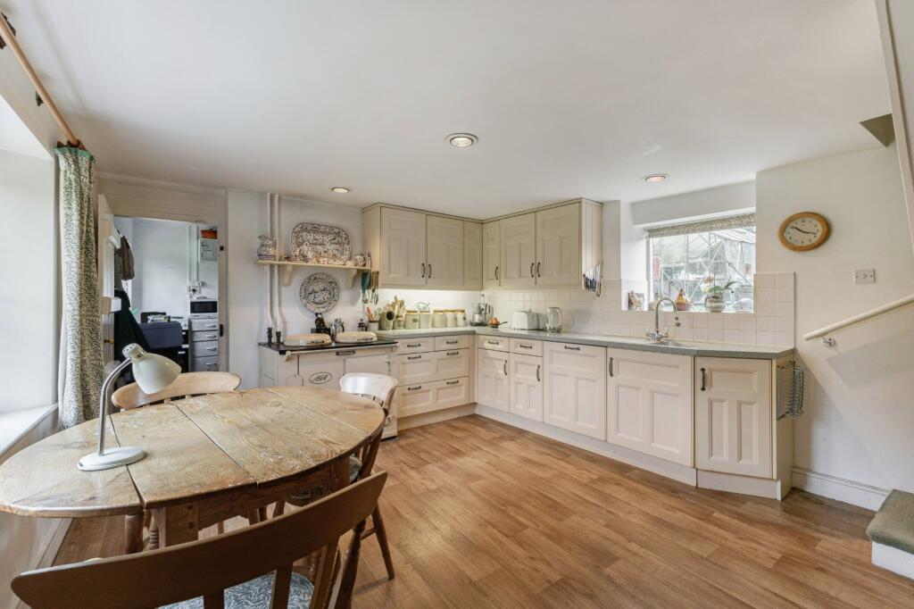 Upton Scudamore, Warminster, Wiltshire, BA12 photo 4