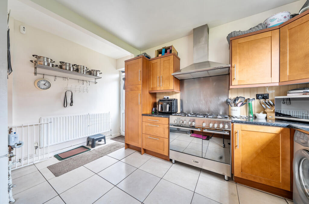 House in Orpington, Leesons, St Paul's Cray - More