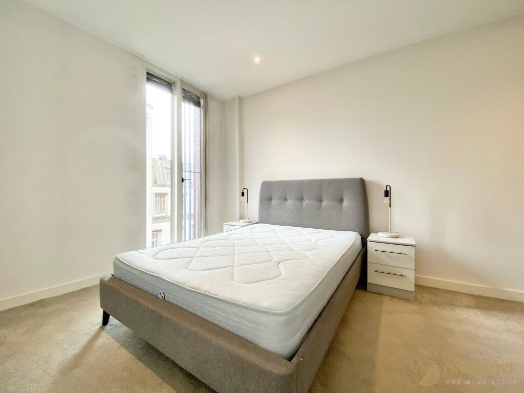 Apartment in Manchester, City Centre - View 5