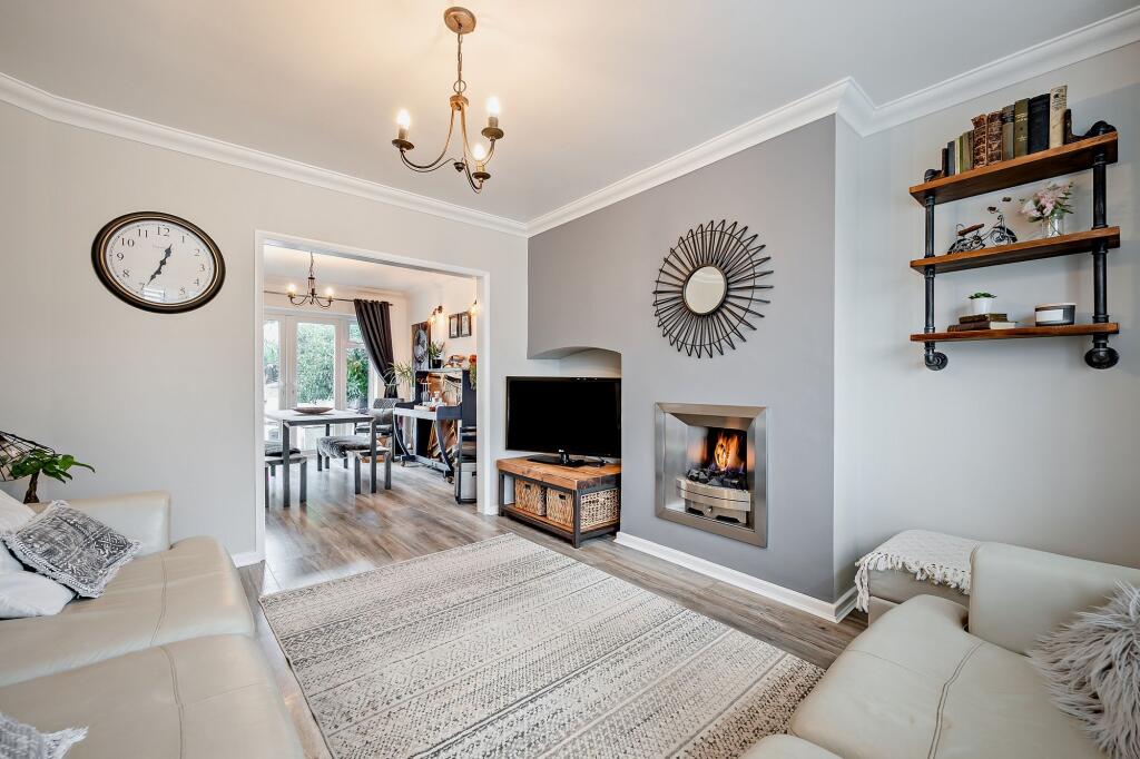 Manor Abbey Road, Halesowen, B62 - View 3