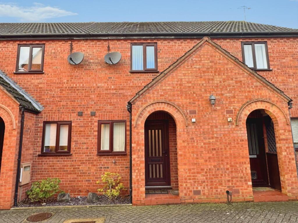 2-bed terraced on West End Court, Crompton Street, Warwick, £249,950