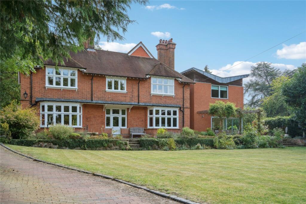 Main image of property: Copthorne Road, Croxley Green, Rickmansworth, Hertfordshire, WD3