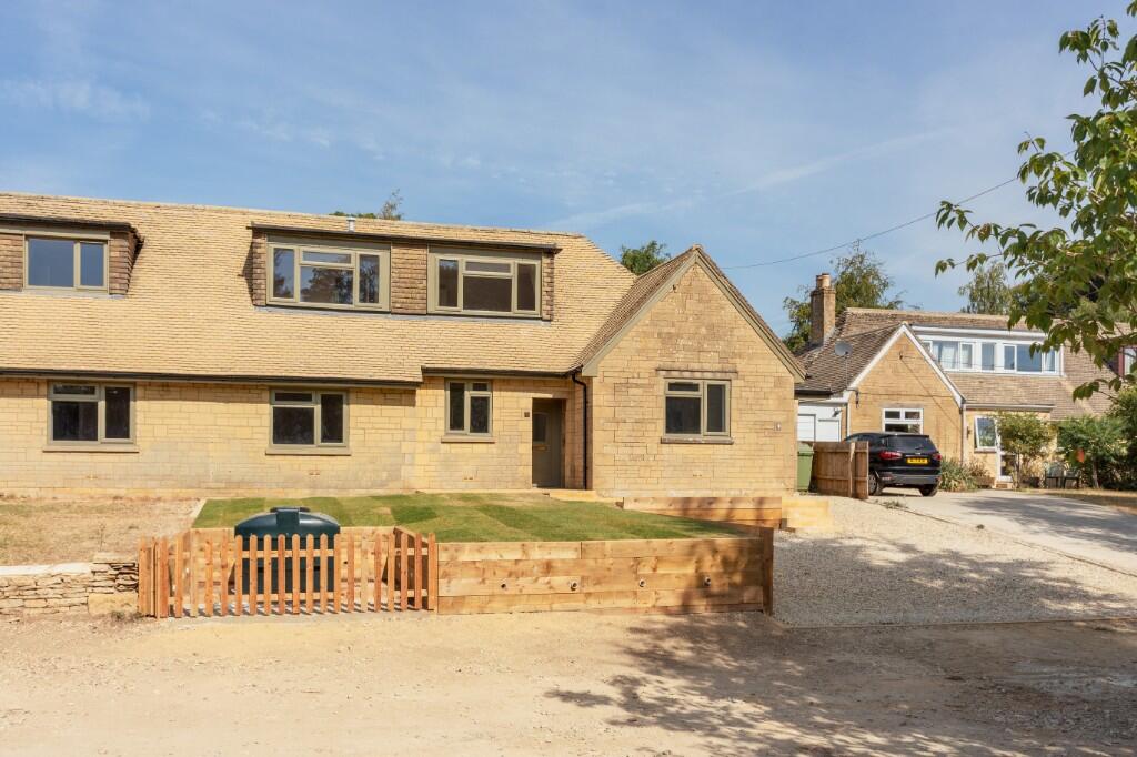 House in Cotswold, Shipton - View 5