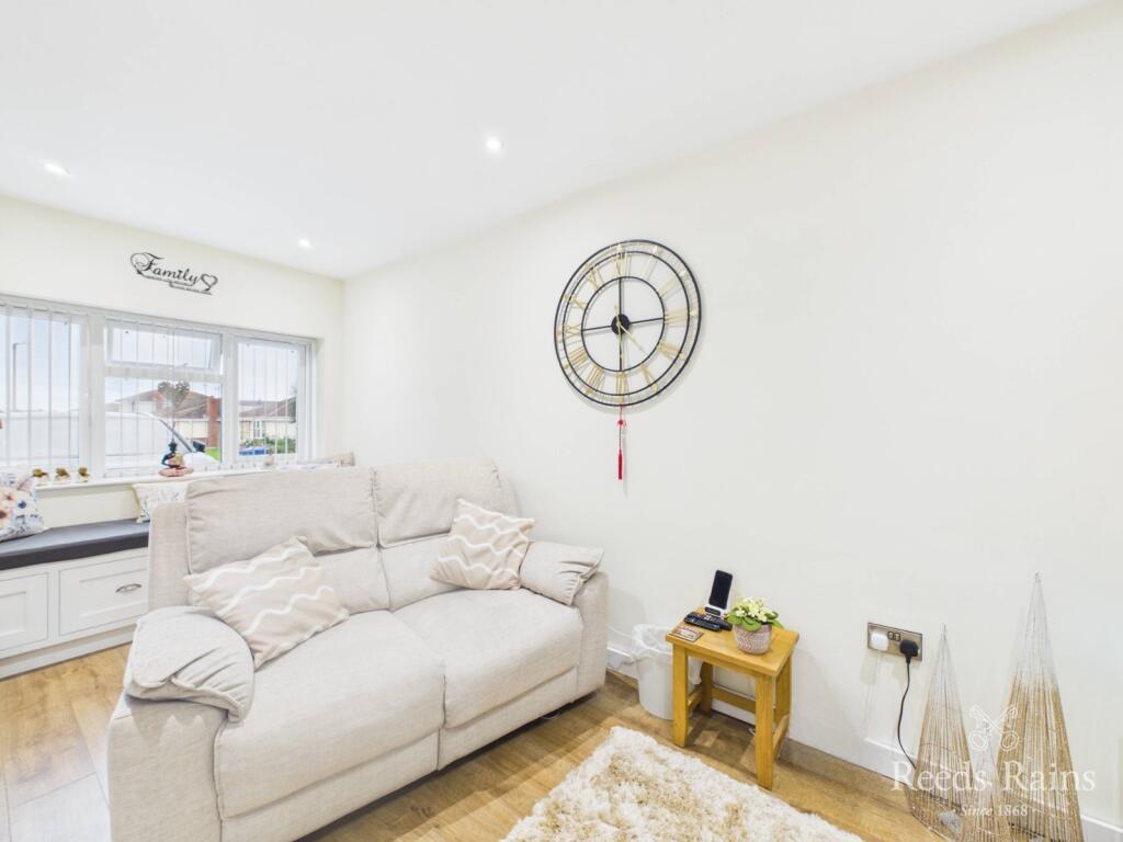 Paddock Court, Bridlington, East Yorkshire, YO16 photo 4