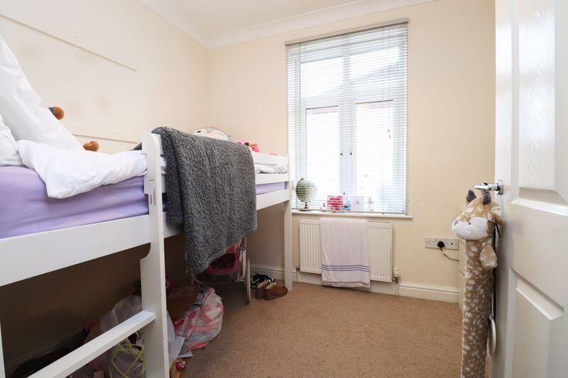 Apartment in Grimsby, Scartho - More