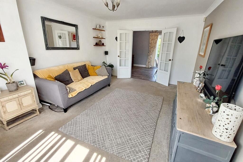Verwood photo 3