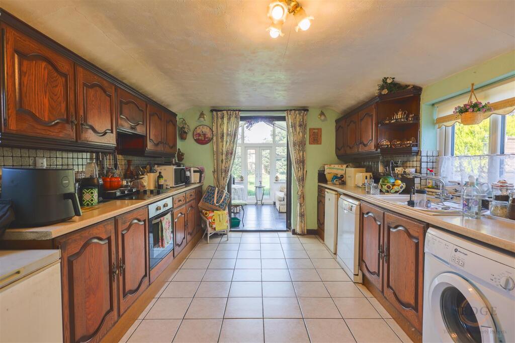 House in South Holland, Surfleet - View 3