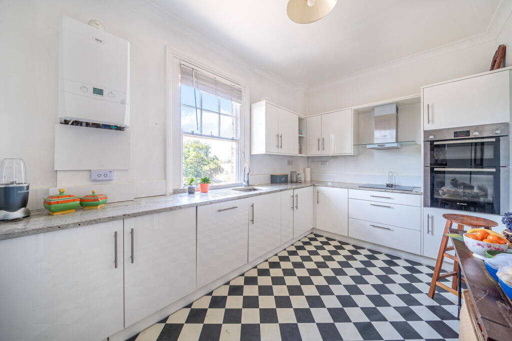 Apartment in London, Blackheath Village, Blackheath - View 3