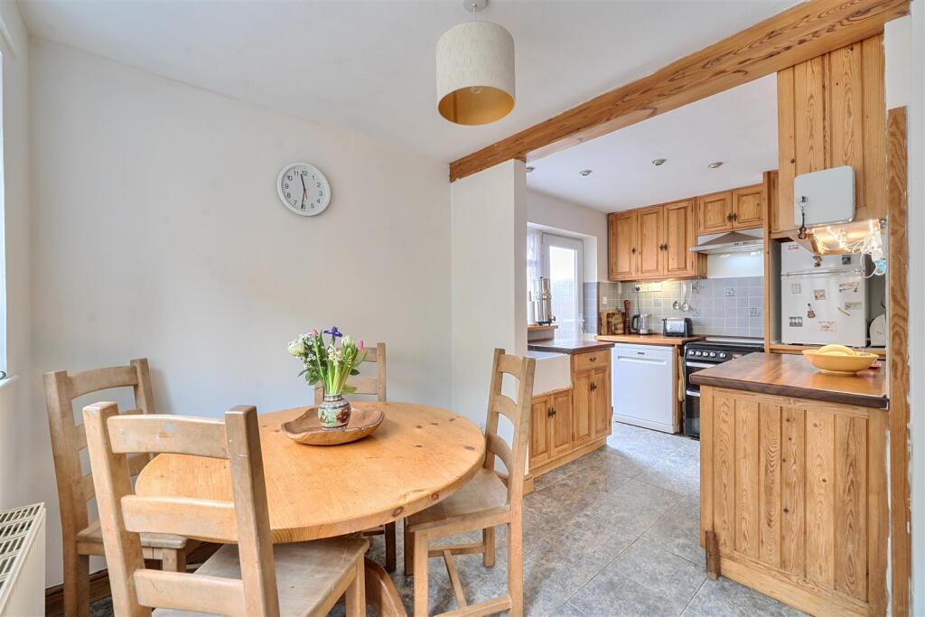 House in Yeovil, Somerset - View 3