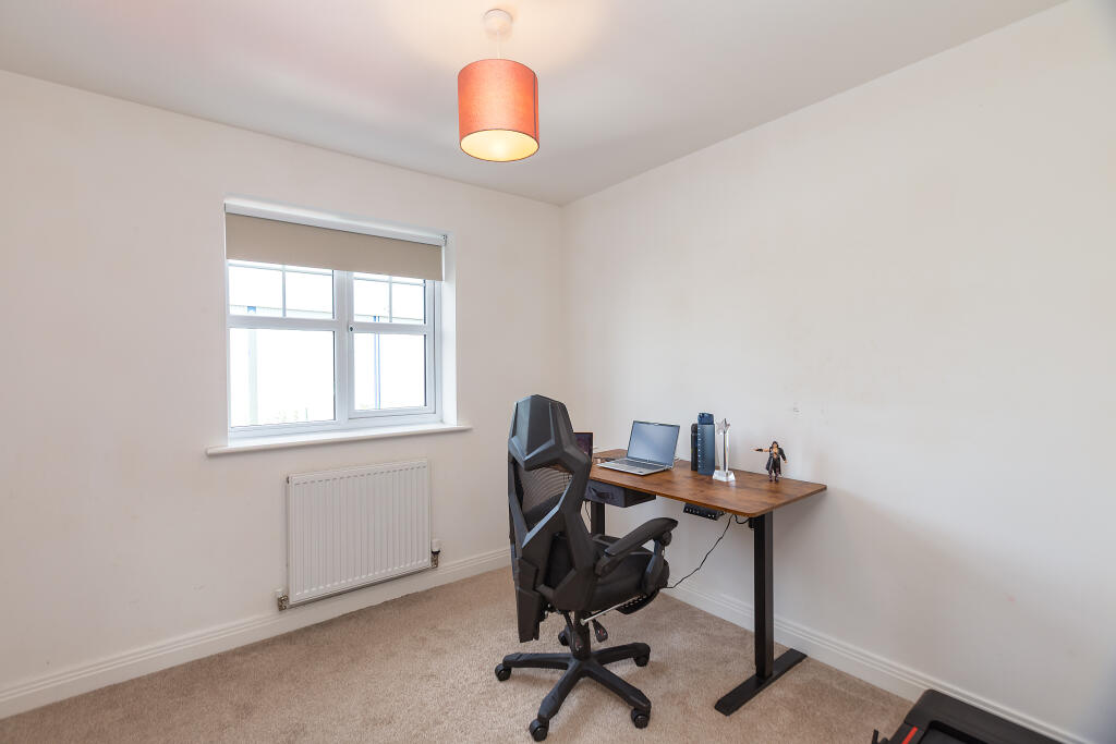 Carr Lane, Leyland, PR25 - More