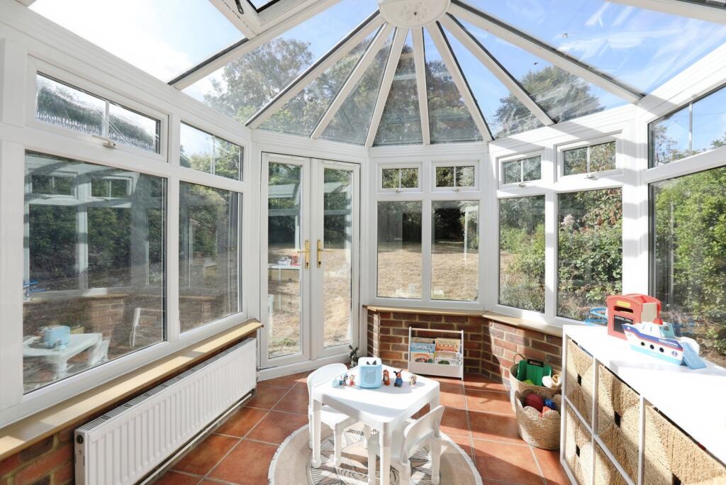 House in Tonbridge - View 4