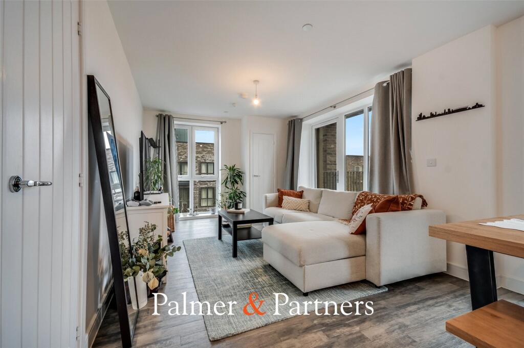 Apartment in Chelmsford, Waterside Development - View 4