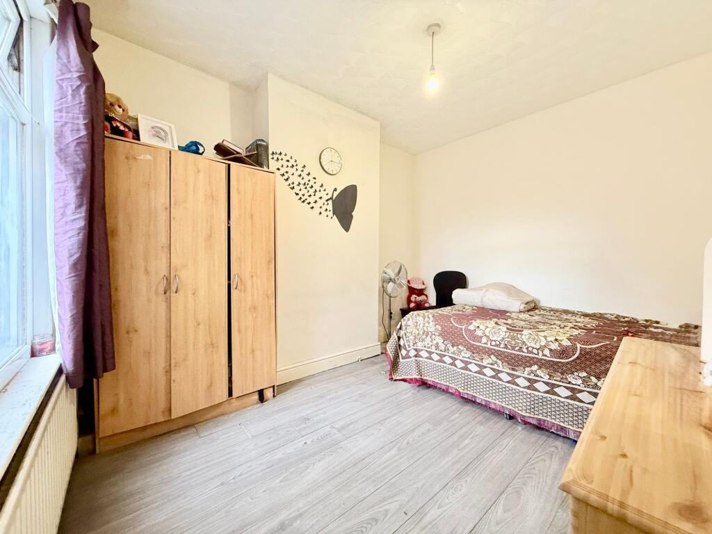 House in Luton - More