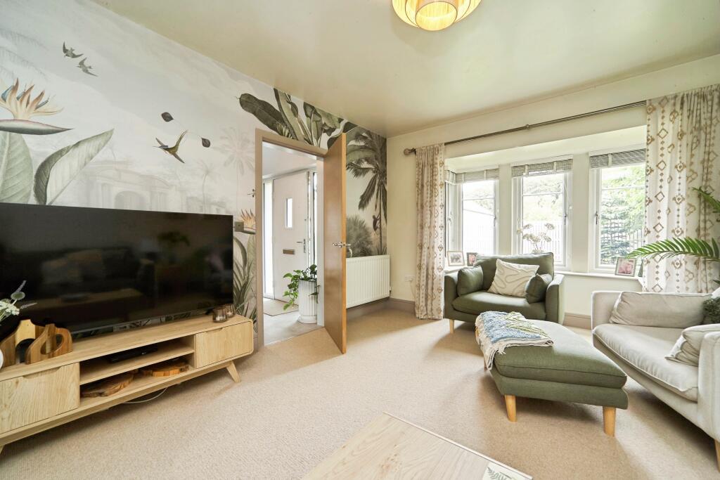 House in Bradford, West Yorkshire - View 4