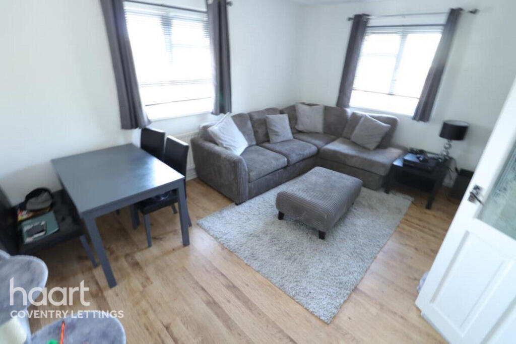 Apartment in Coventry, Allesley Green, Allesley Park - View 4