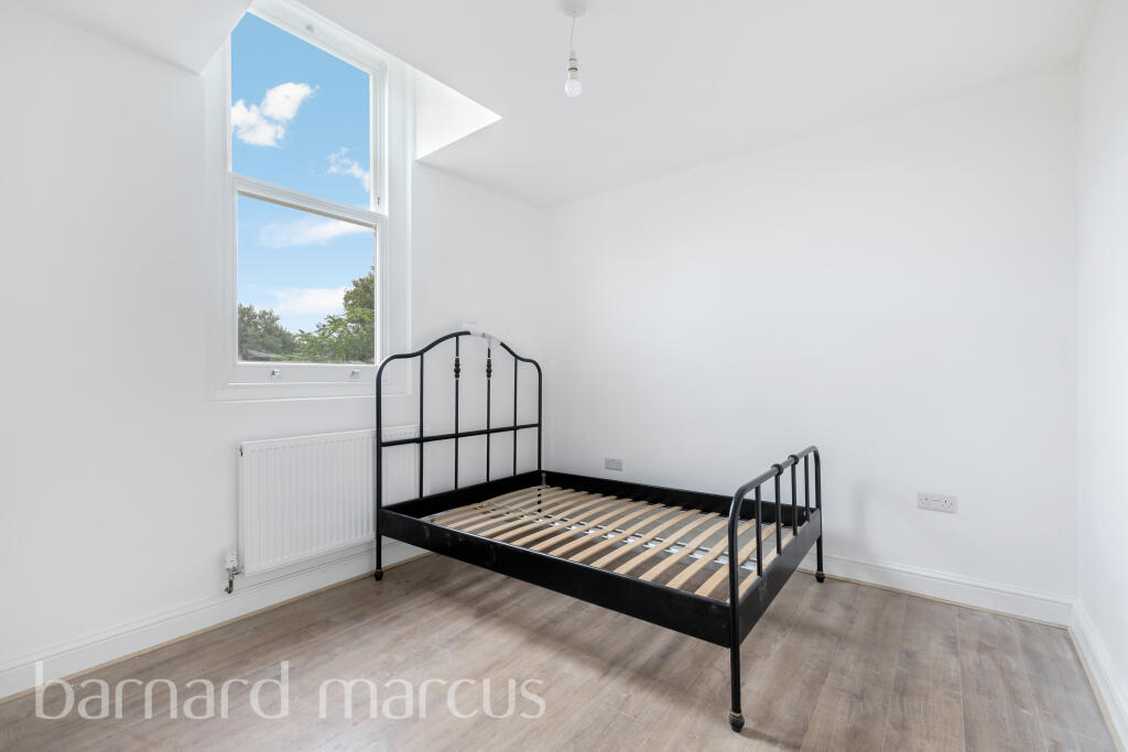 Apartment in London - View 2