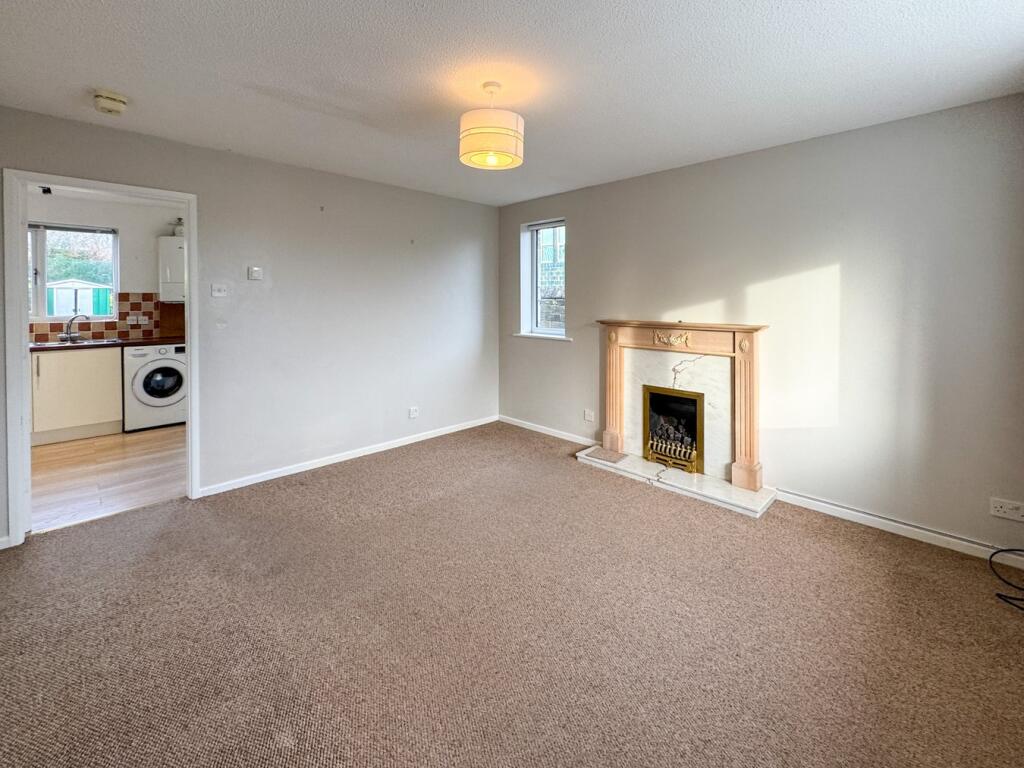 Stoneleigh Court, Shelley, Huddersfield, HD8 photo 4