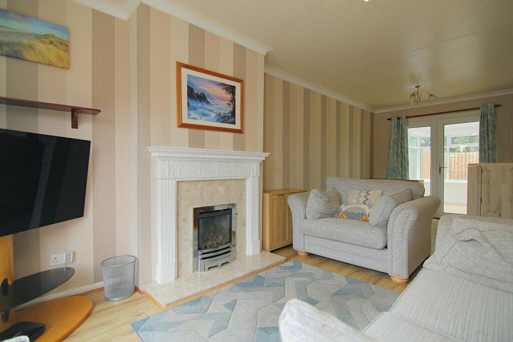 House in Bradford, West Yorkshire - View 3