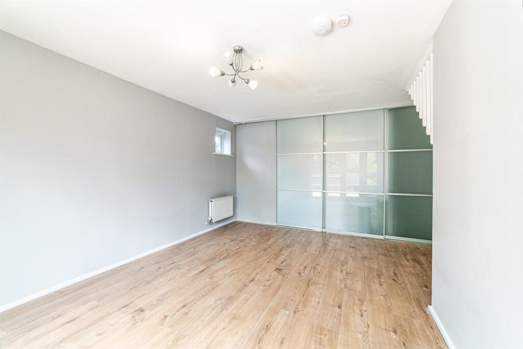 House in Basingstoke and Deane, Popley - View 3