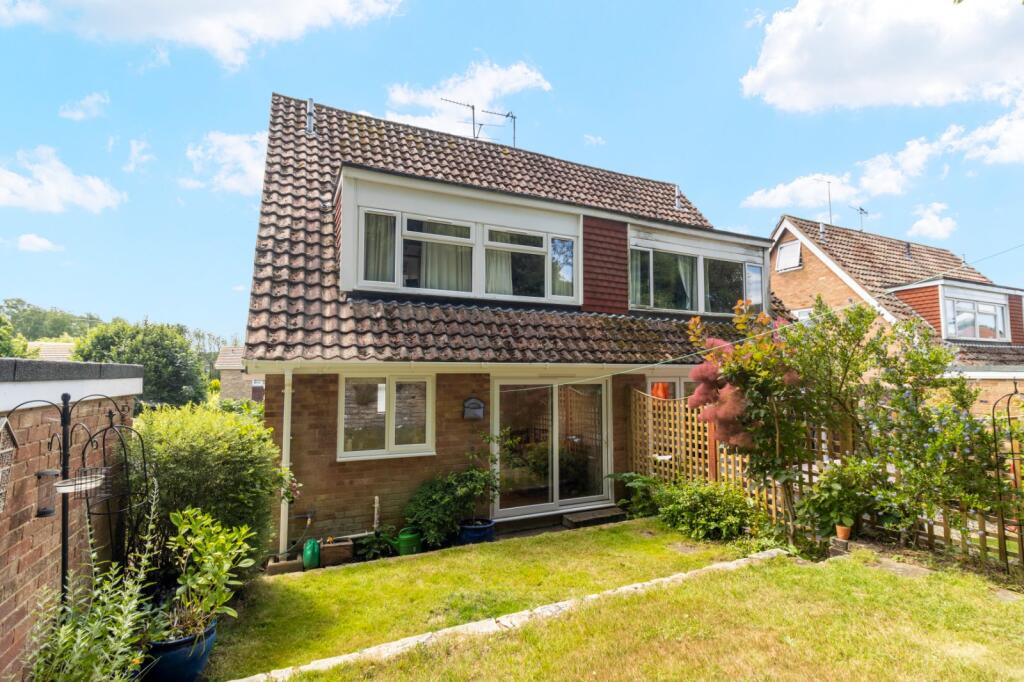 Olives Meadow, Uckfield, East Sussex, TN22 photo 2