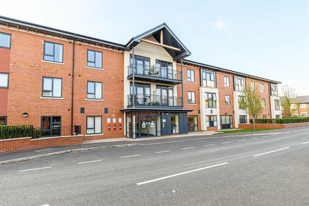 Main image of property: Cable Drive, Helsby, Frodsham, Cheshire, WA6