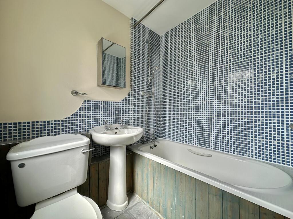 Apartment in Southampton - View 5