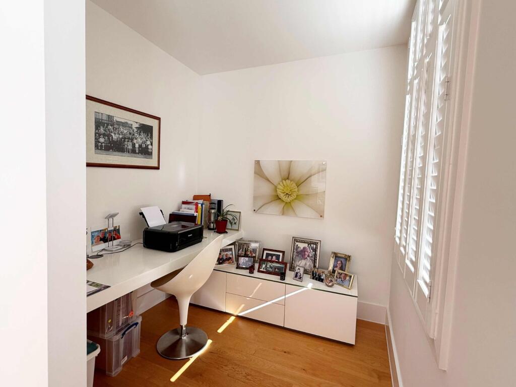 Apartment in Tonbridge and Malling, Kings Hill - More