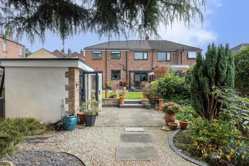 4-bed semi-detached on Towngate Grove, Mirfield, £339,950