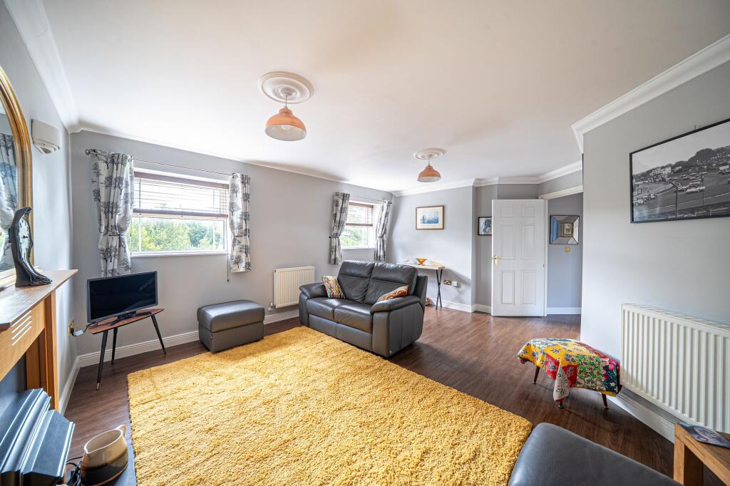 Apartment in Salisbury - View 3