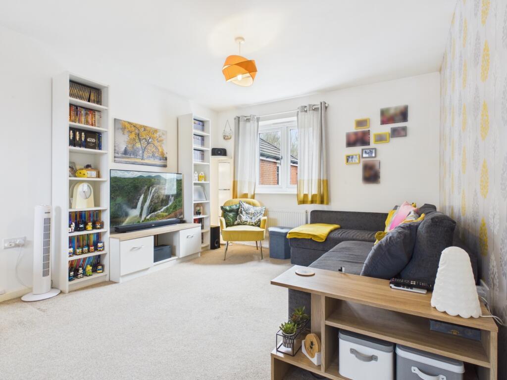 Apartment in Chester, Broughton - More