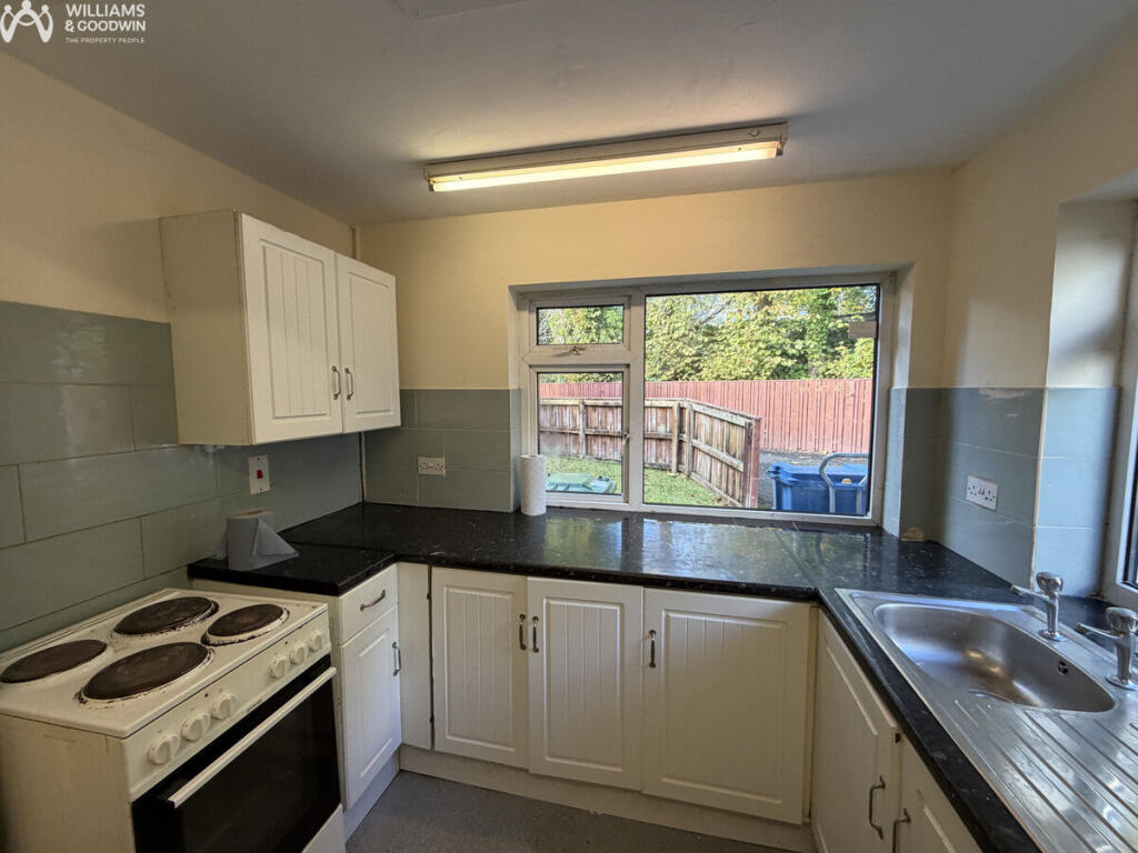 House in Bangor, Gwynedd - More