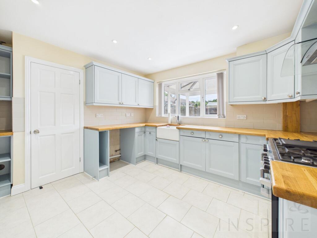 Gainsborough Road, Crawley, RH10 - View 6