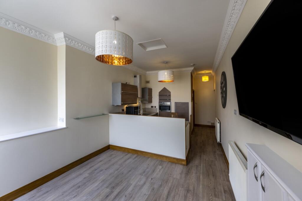 Apartment in Aberdeen, Gilcomston, Rosemount and Mile End - View 6