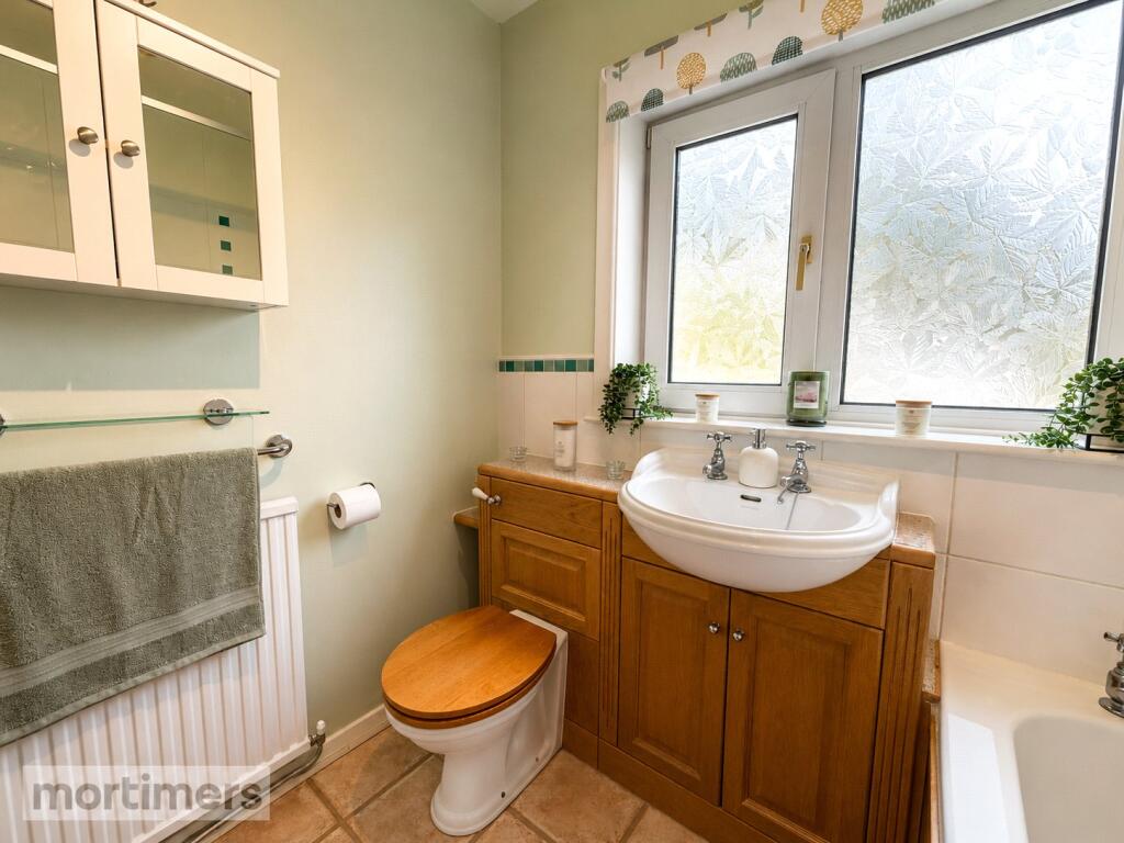 House in Hyndburn, Woodnook - More