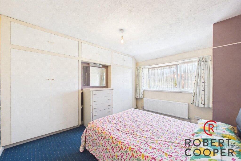 House in Harrow - View 5