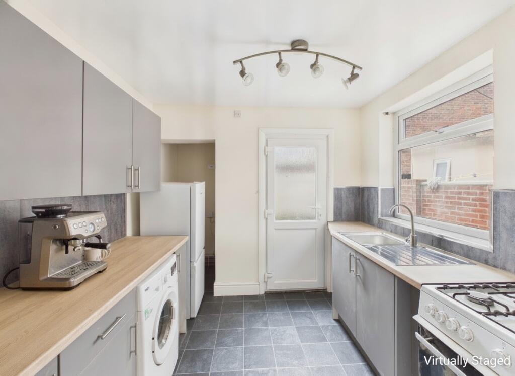 House in Hull, Kingston upon Hull - View 4