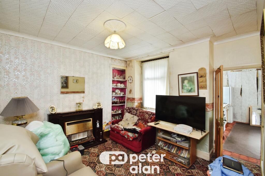 House in Swansea, Cwmbwrla - View 2