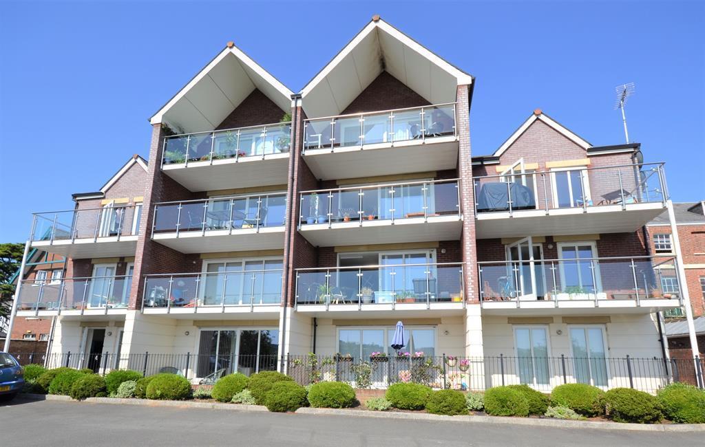 Main image of property: St. Davids Hill, Exeter, EX4 4DA