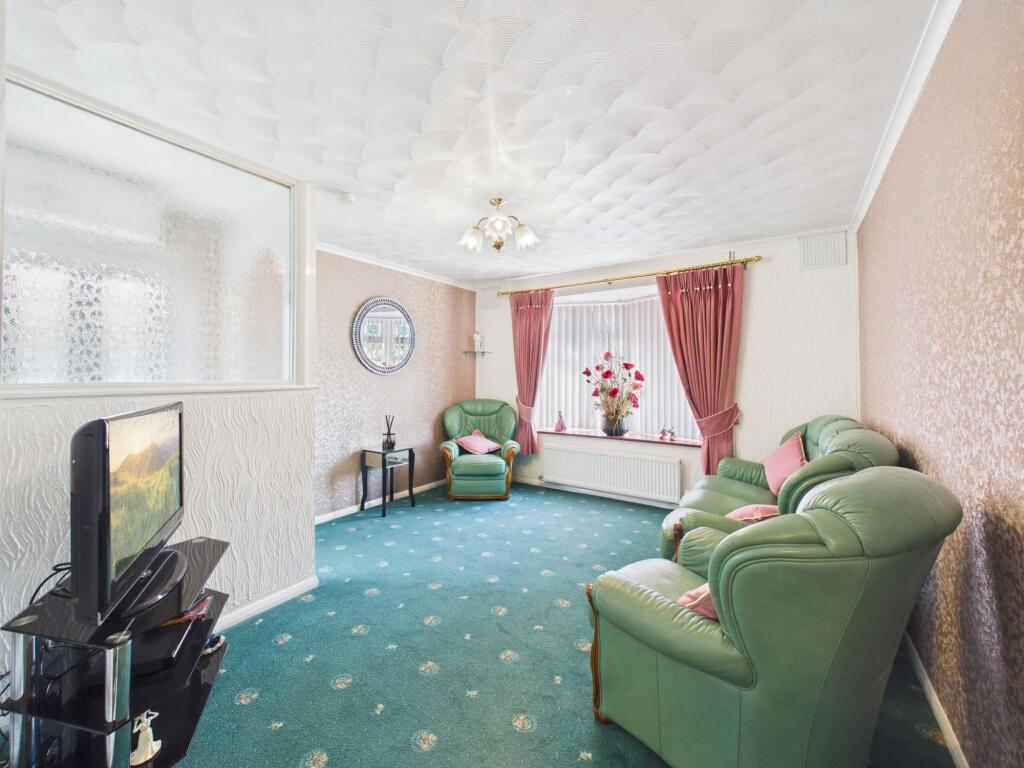 Digby Road, Corringham, SS17 photo 2