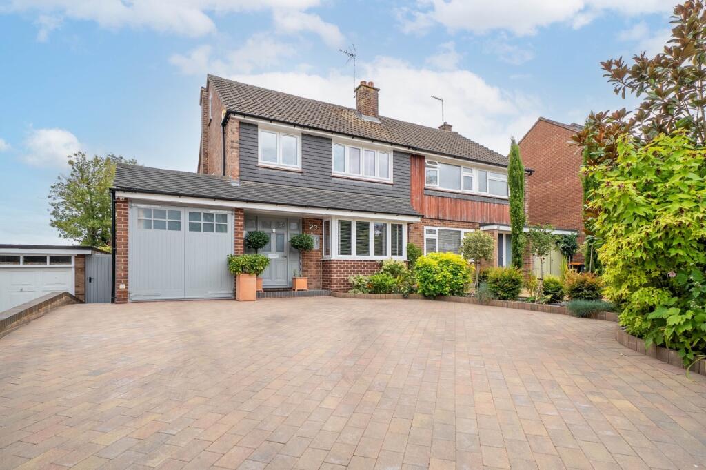 Main image of property: Pipers Croft, Dunstable, Beds, LU6
