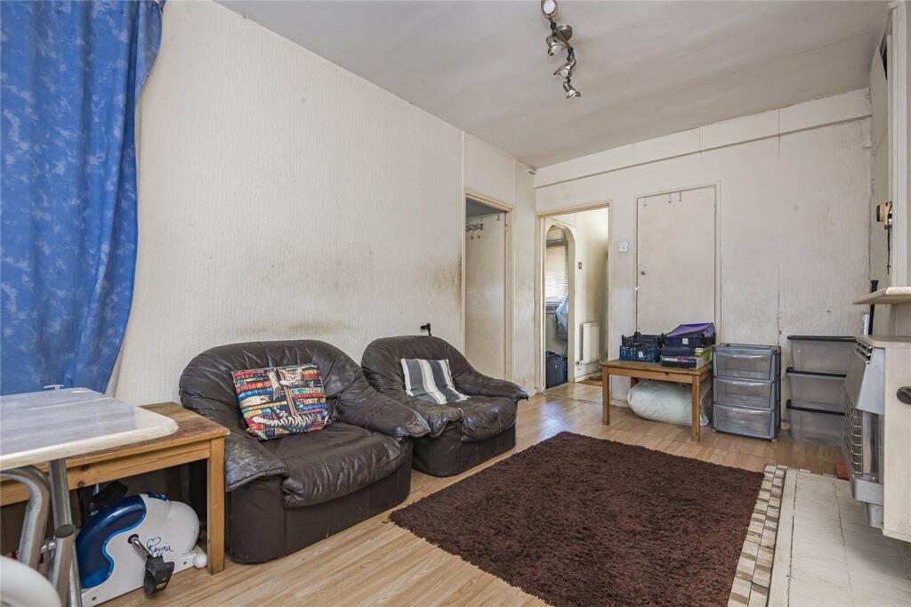 Norley Vale, London, SW15 photo 3