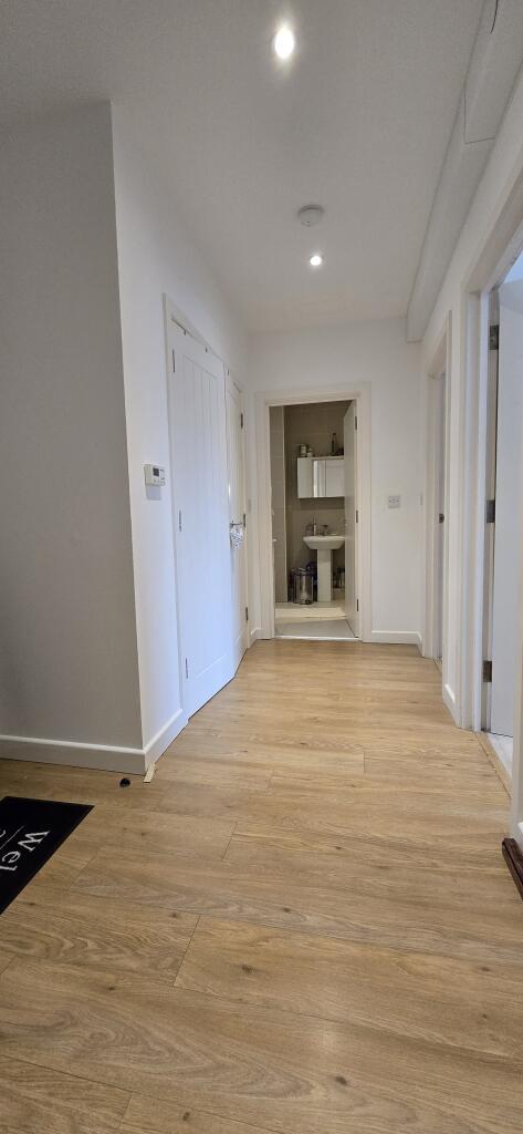 Apartment in Slough - View 3