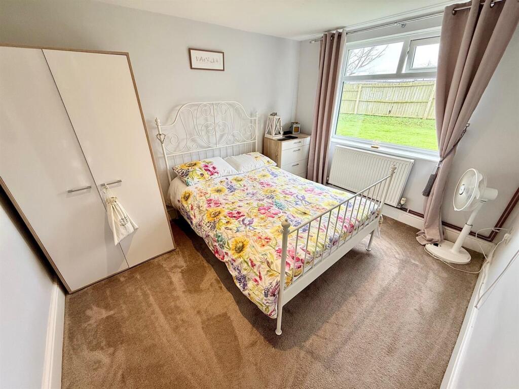 Nightingale Close, Scratby, Great Yarmouth photo 4